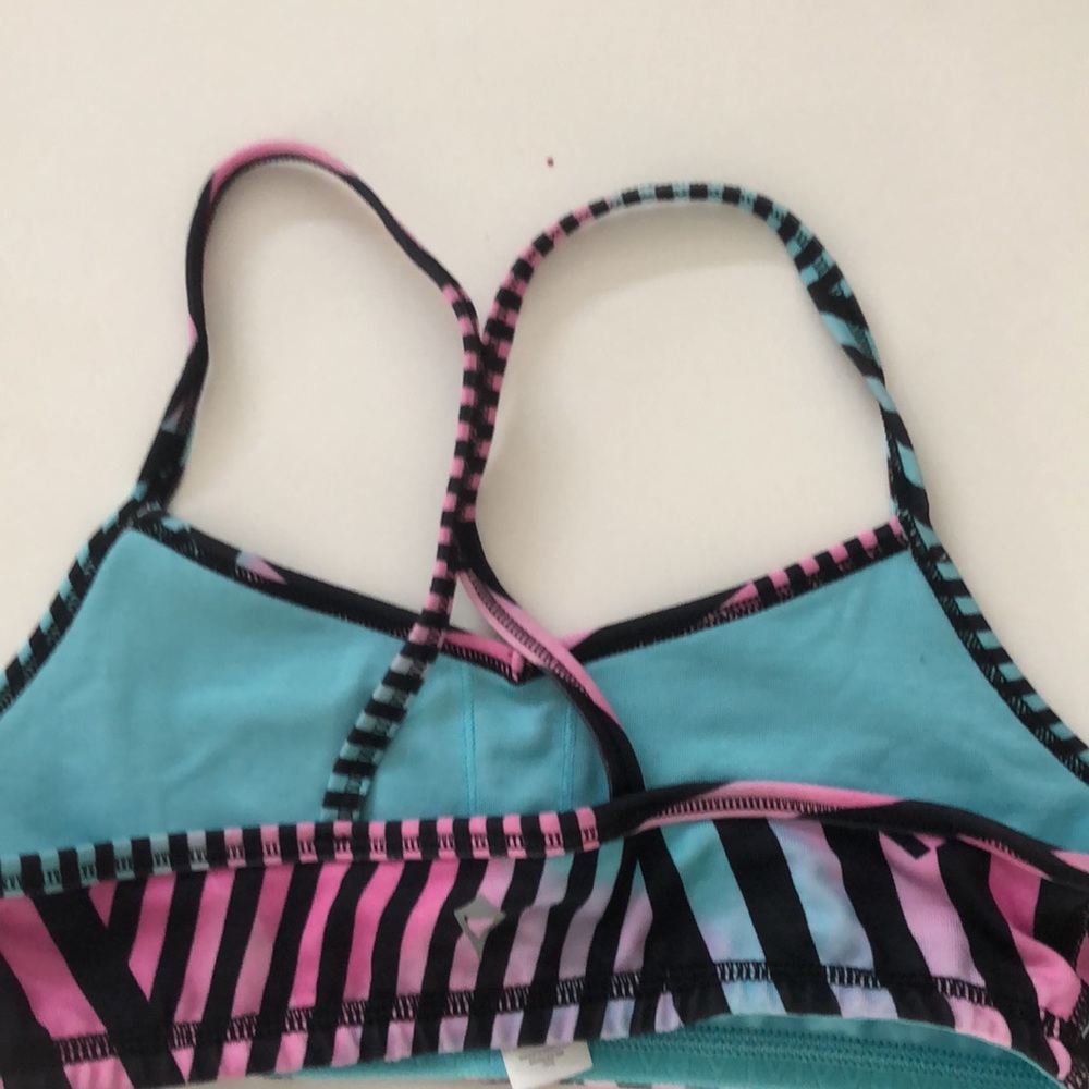 Sports bra - Picture 2 of 3